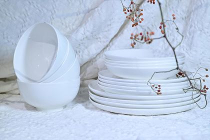 Lily Bone China Dinnerware Set, 16 Pieces